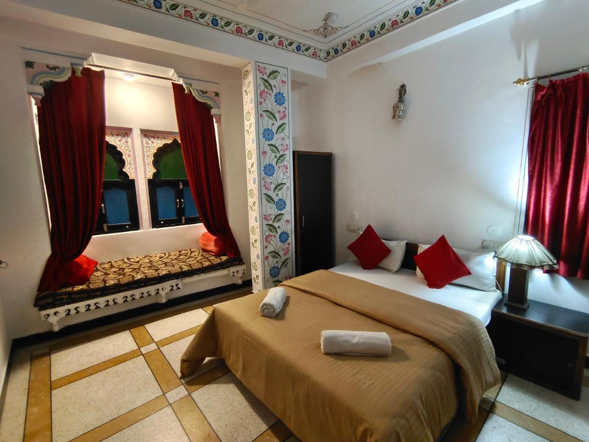 Albergue The Rustic Monk Udaipur Exterior foto