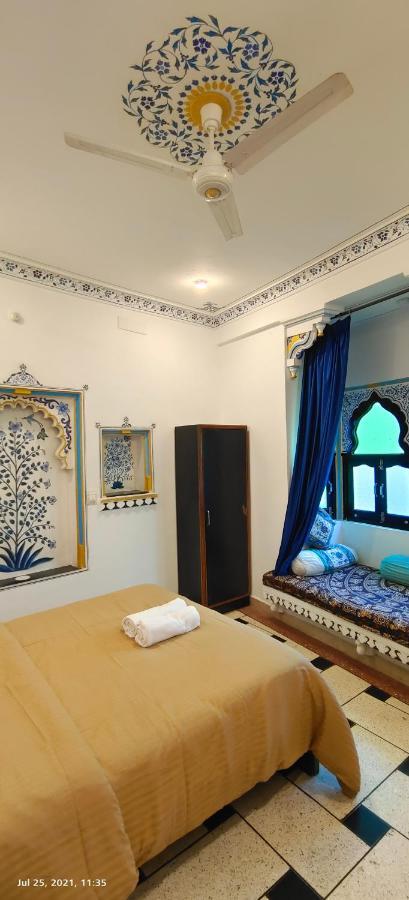 Albergue The Rustic Monk Udaipur Exterior foto