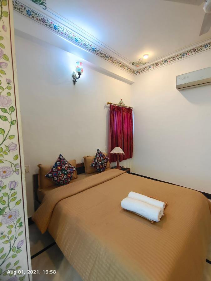 Albergue The Rustic Monk Udaipur Exterior foto